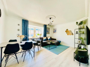 aday - Modern 2 Bedroom Charming Central Apartment with Public Parking in Aalborg 